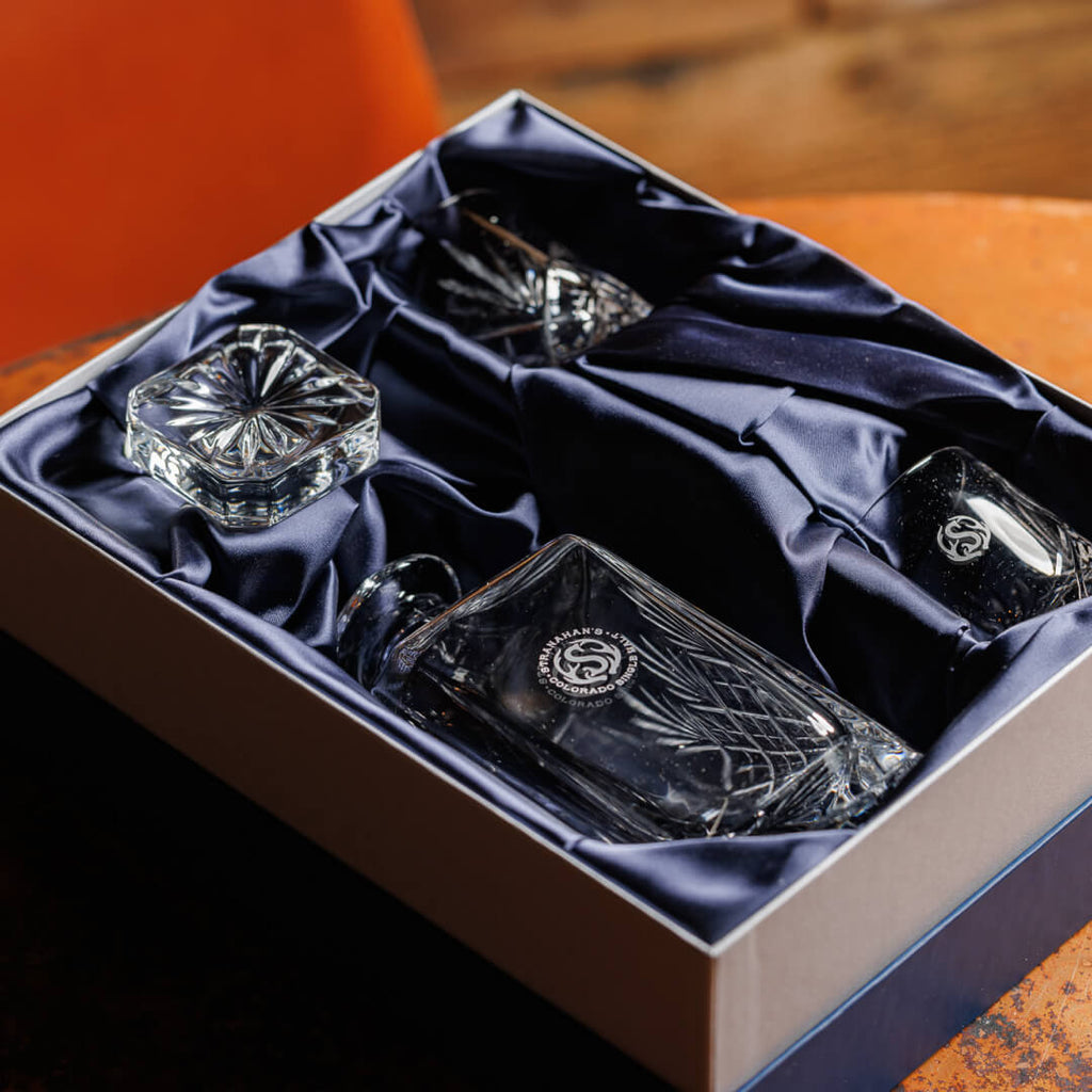 Decanter gift box set with blue liner 